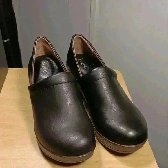 B.O.C. BLACK FAUX LEATHER COMFORT CLOG SLIP ON SHOE, SIZE 7.5M, JAYLIN STYLE - Picture 1 of 7